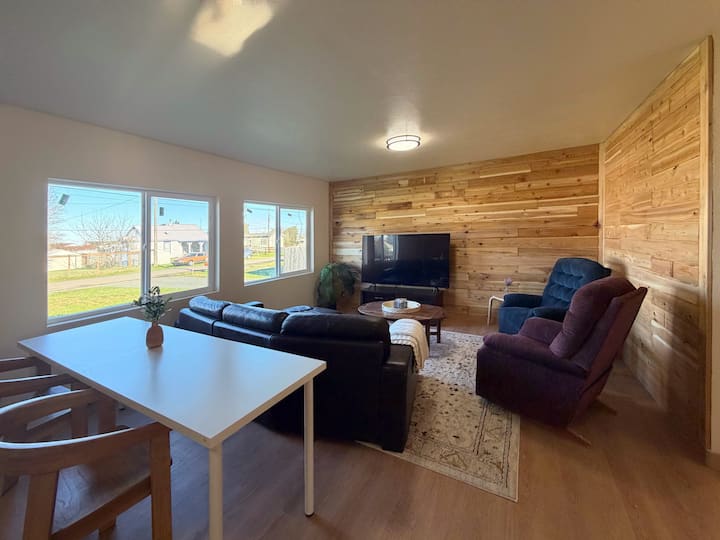 Cedar-clad Renovated Craftsman Home - Port Angeles, Washington