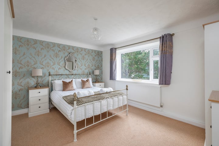 Coral Cove - Flat 6 Mansard Court - Sandbanks