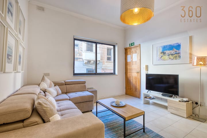 Comfortable 3br Home In The Centre Of Sliema - Malta