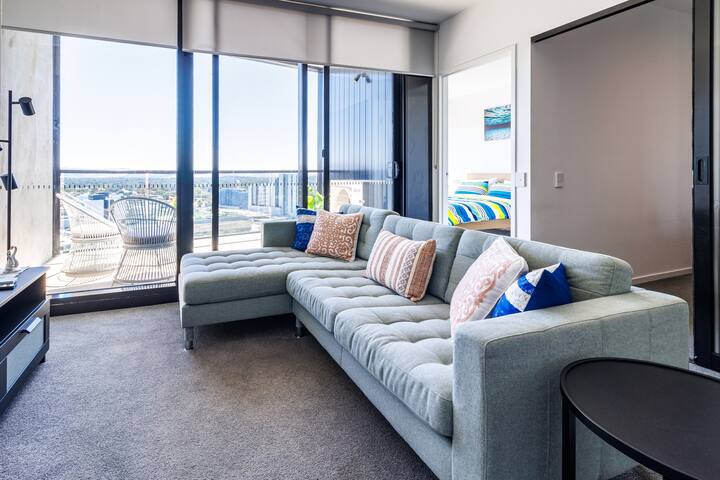 Stunning Apartment, Panoramic Views. Pool And Gym. - Canberra