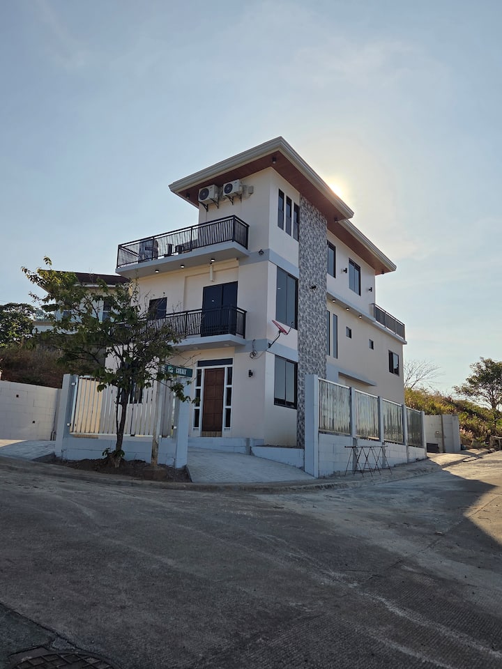 Camaya Coast Getaways - Mariveles