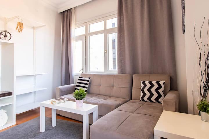Sunny Aparment,2 Rooms 5 Min To Istiklal & Taxim - Gaziosmanpaşa