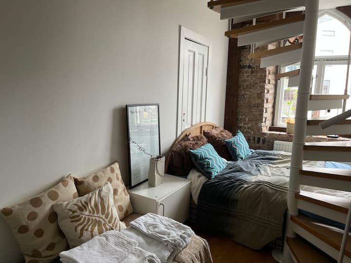 Central Loft Hideaway - Borås