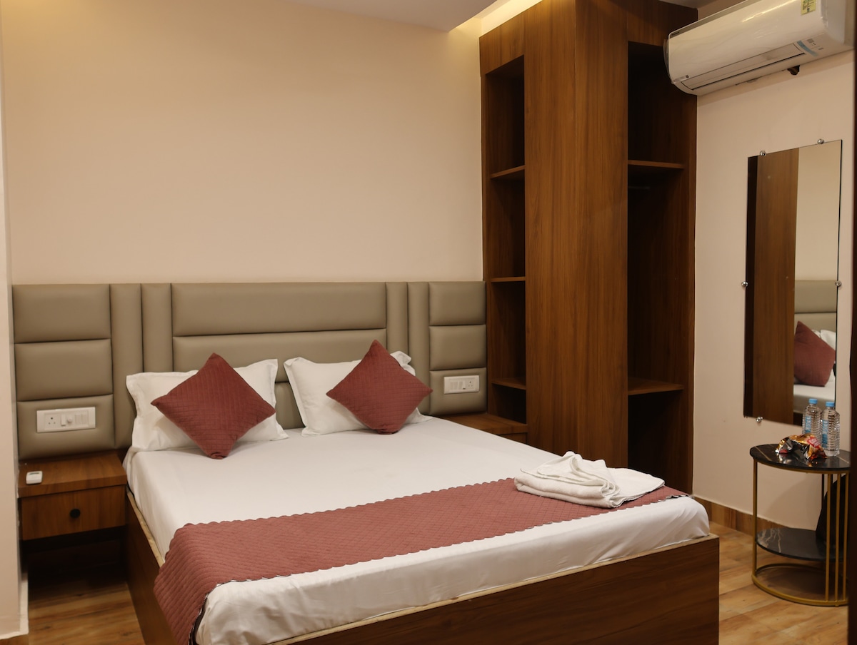 Room in Varanasi