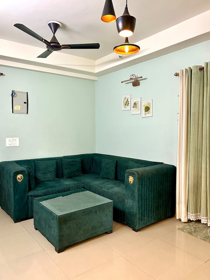 Fusion Comfort | Spacious Entire 2bhk Apartment - Noida