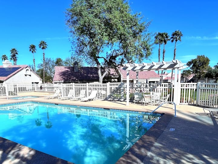 Golf Course Condo | Pool, Golf, & Patio - Palm Desert, CA