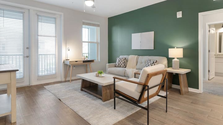 Landing | Beautiful 2bd, Gym, Yoga Studio - Davenport, FL