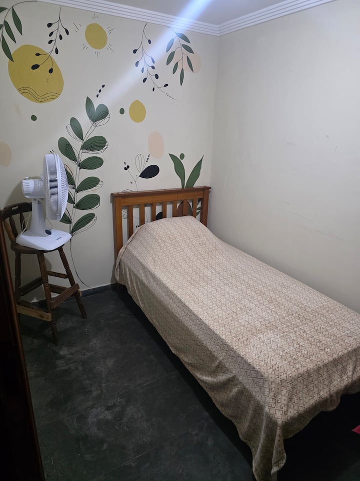 Quarto Privativo Em Cotia - Cotia