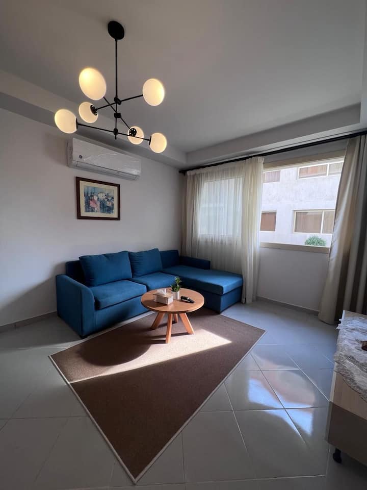Modern Apartment
Prime Location •
Pool & Aqua Park - Egypt
