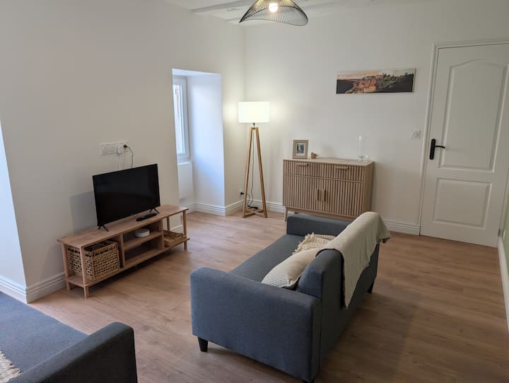 L'oustal, Maison Rénovée Dans Village De Caractère - Saint-Céré