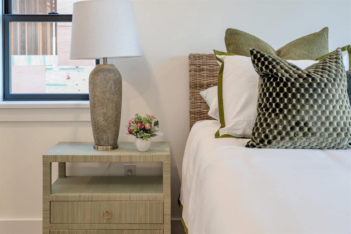 Serendipity at the Shore | Luxury Home Sleeps 22 - Houses for Rent