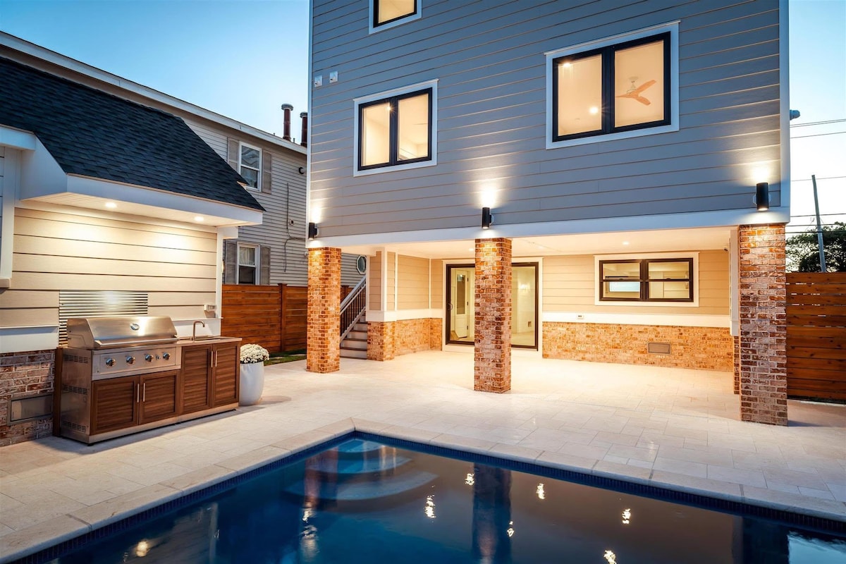 Serendipity at the Shore | Luxury Home Sleeps 22 - Houses for Rent
