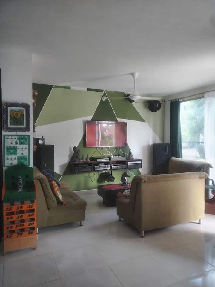 Villa Aventura Flandes: Casa En Condominio Privado - Girardot