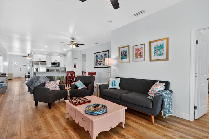 Cozy Spacious New Build • 10 Mins To Beaches - Largo, FL