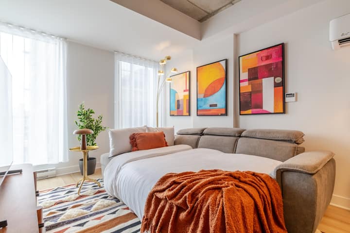 Old Port Apartment | Free Parking - Montreal