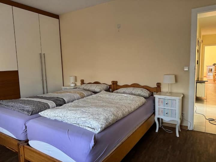 Monteurwohnung Troisdorf | 5 Pers. | Garten-parken - Alfter