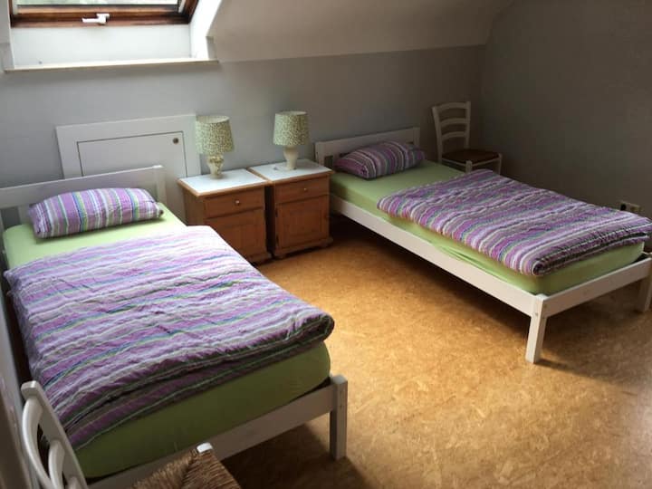 Monteurwohnung Troisdorf | 6 Pers. | Balkon-parken - Alfter
