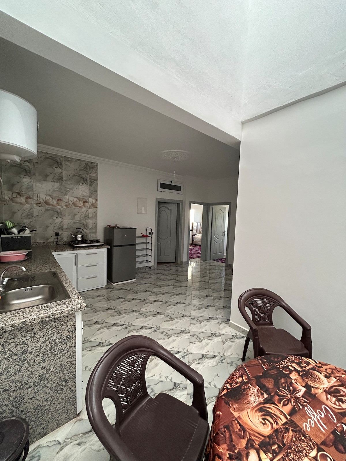 Apartamento amueblado de 80 m² en el centro de la ciudad de Mirleft ...