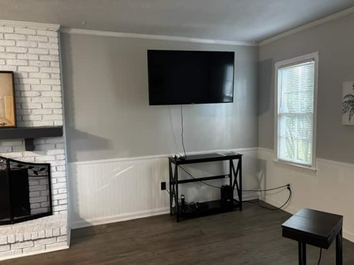 Private One Bedroom Lower Level Unit - Columbus, GA