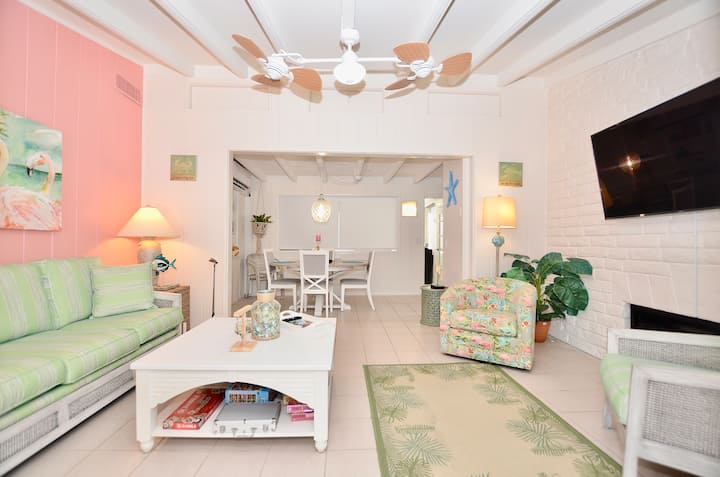 Inlet Cottage•water Views• Fenced•heated Pool•spa - Fort Pierce, FL