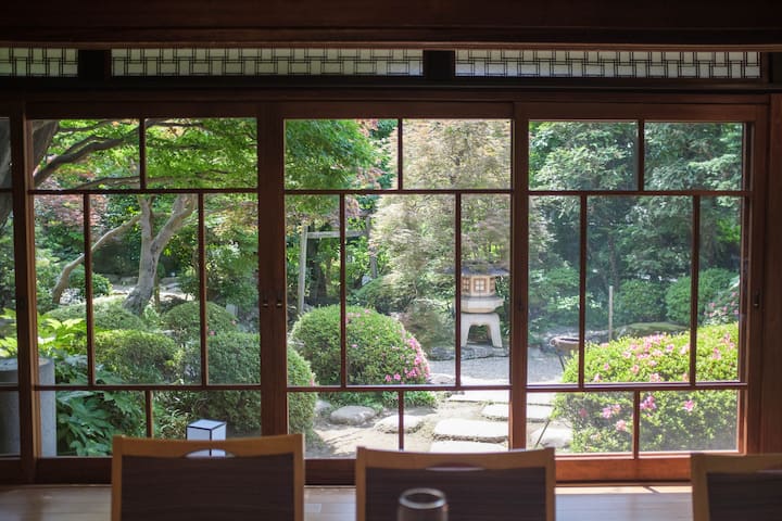 日本庭園に泊まる一棟貸し旅館｜丹徳庭園Tantoku Garden - Sakado