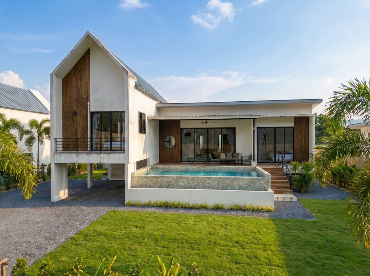 White Haven Villa B - Image 1