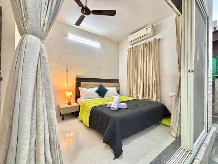 Sunflower Stay - Lonavala