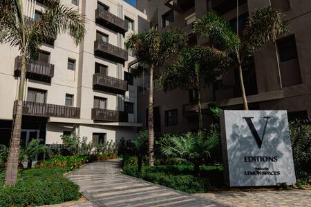 The Suite, Sodic villete. — 5