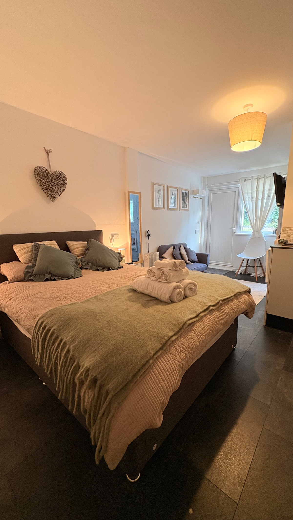 The Reset Room — Private Suite, IOW
