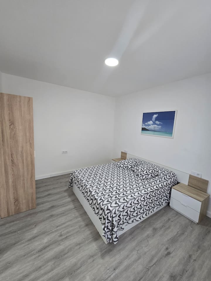 Piso A Estrenar: Elegante, Acogedor Y Confortable - Cartagena