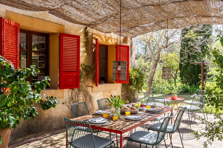 Yoga Room, Piano & 25,000m² Of Mallorcan Magic - Pollença