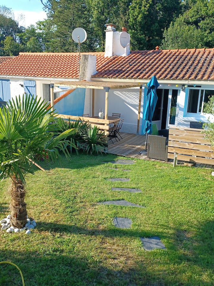 Maison Avec Terrasse Et Jardin - Apremont