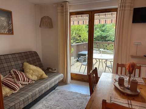 Top Airbnb: Baptiste and Marine's Home à Saint Gervais Les Bains