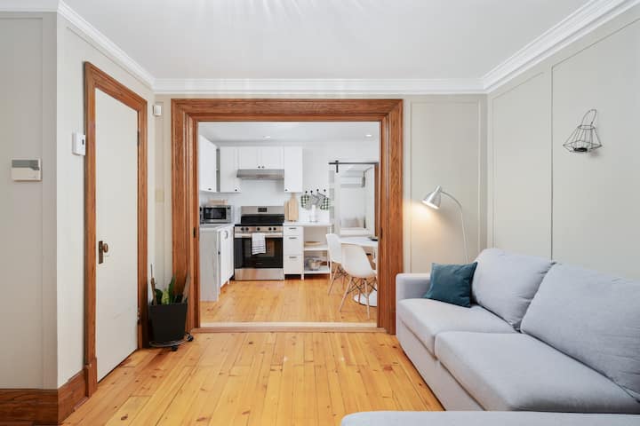 Plateau 1 Chambre | Métro, Bureau Et Wi-fi - Montréal, QC