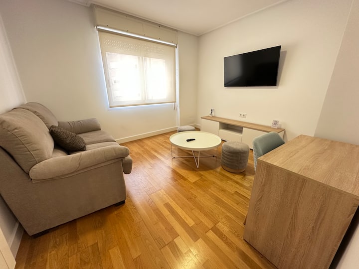 Acogedor Piso De 3 Hab. En El Centro De Ourense - Orense