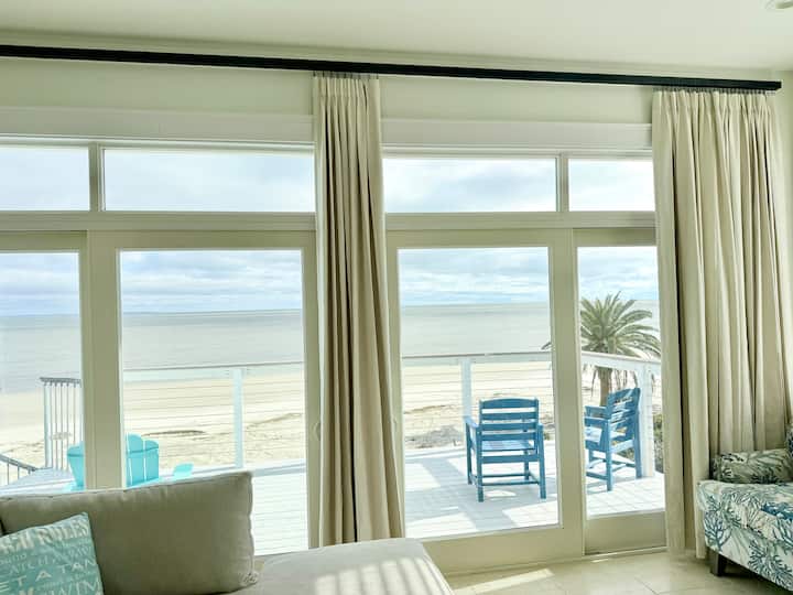 Blue Horizon beach view