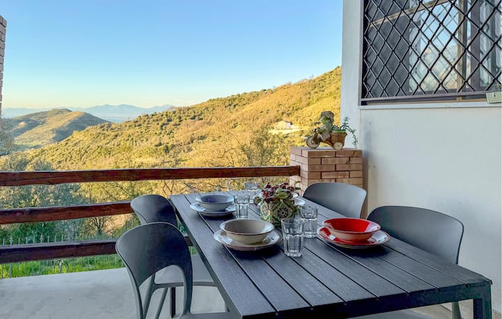 3 Bedroom Stunning Apartment In Laureana Cilento - Castellabate