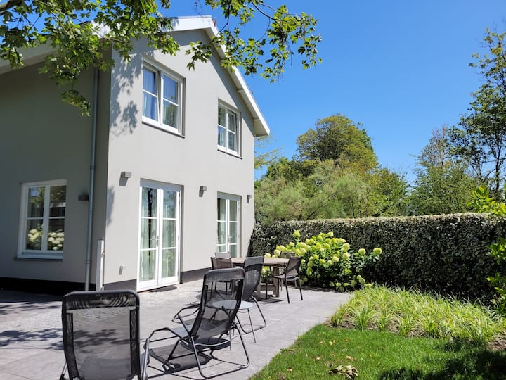 De Haas - Near-beach Holiday Oasis For 4 People - Oostkapelle