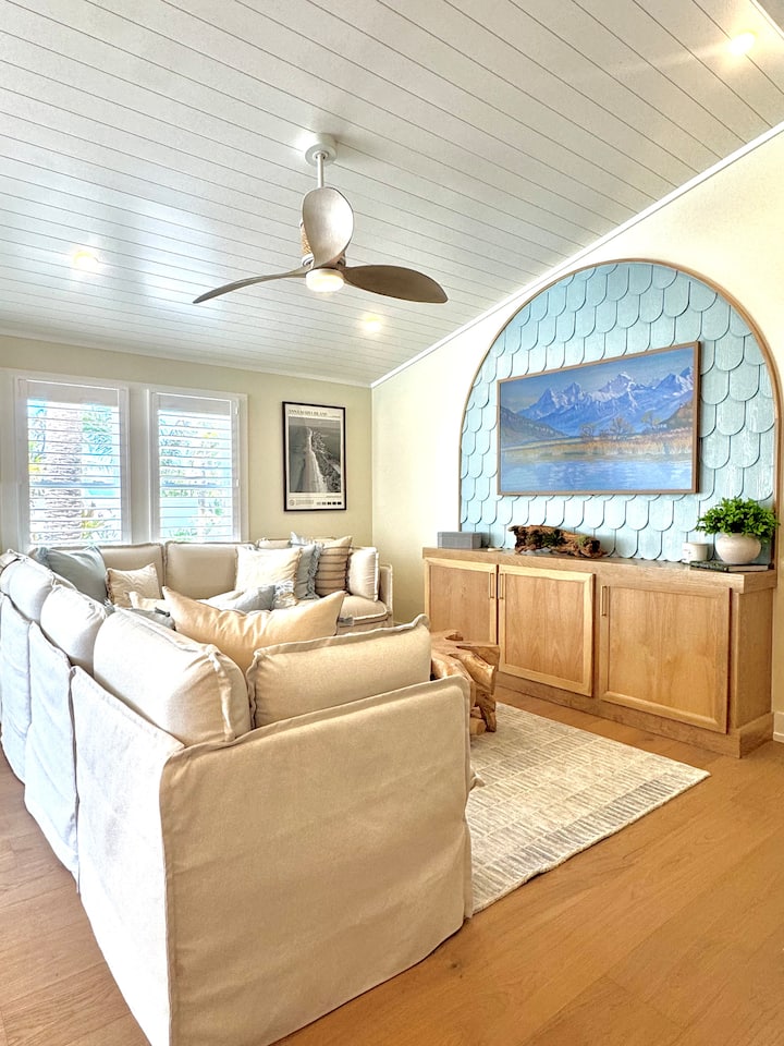 The Yellow Cottage - Anna Maria, FL