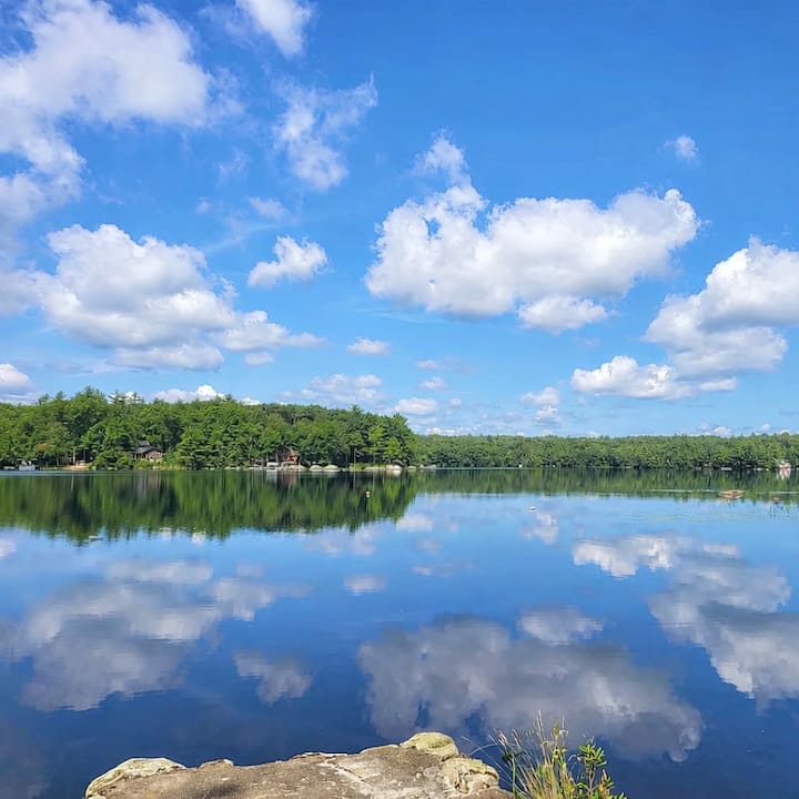 Lakefront Cottage
On Kennebunk Pond - Sanford, ME