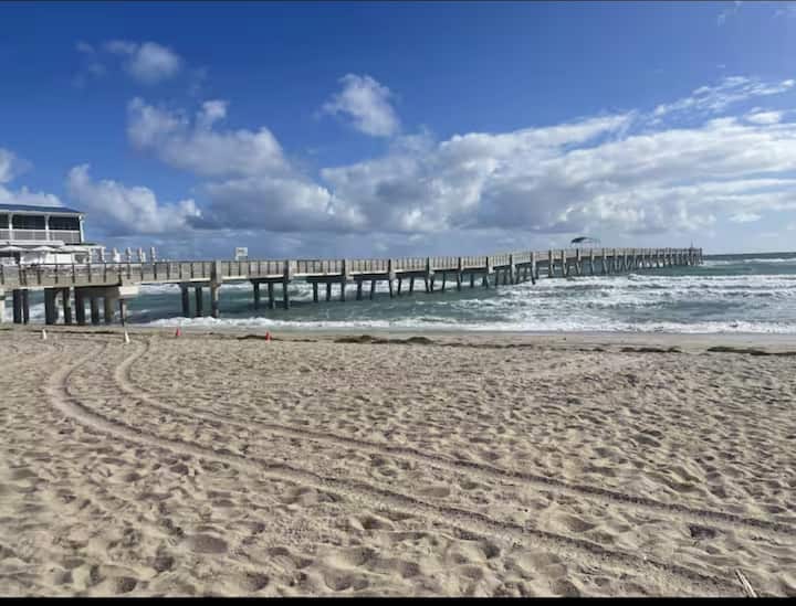 Fifa Fans Stay In Our Coastal Bungalow. - Lake Worth, FL