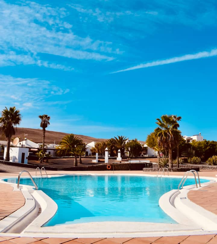 Cosy Villa Alegranza 105, Communal Swimming Pool - Playa Blanca, España