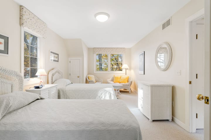 საძინებელი 4