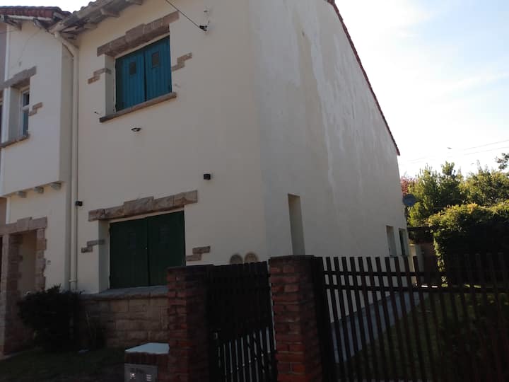 Casa Céntrica En Miramar - Miramar