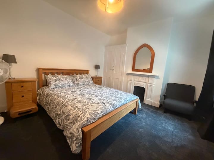 Bright - Clean & Cozy - Perfect Location - 海斯廷斯