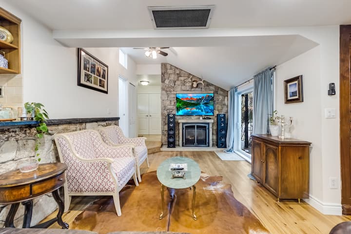 Maple Ridge Gem: 2br Character Home Near Nature - Pitt Meadows