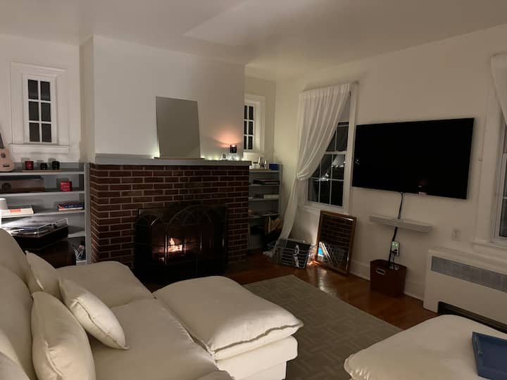 Beautiful 3 Bedroom Home With Hudson River Views - Hyde Park, NY