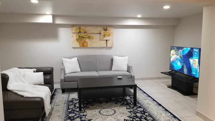 Cozy Basement Apartment Near Bus Stop & Dixie Go - Mississauga