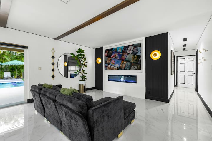 New Heated Pool Fireplace 85tvs Arcades Bbq Games - 바하마