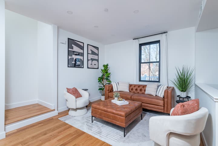 Modern 4br Steps From Tufts & T | Free Parking - 薩默維爾